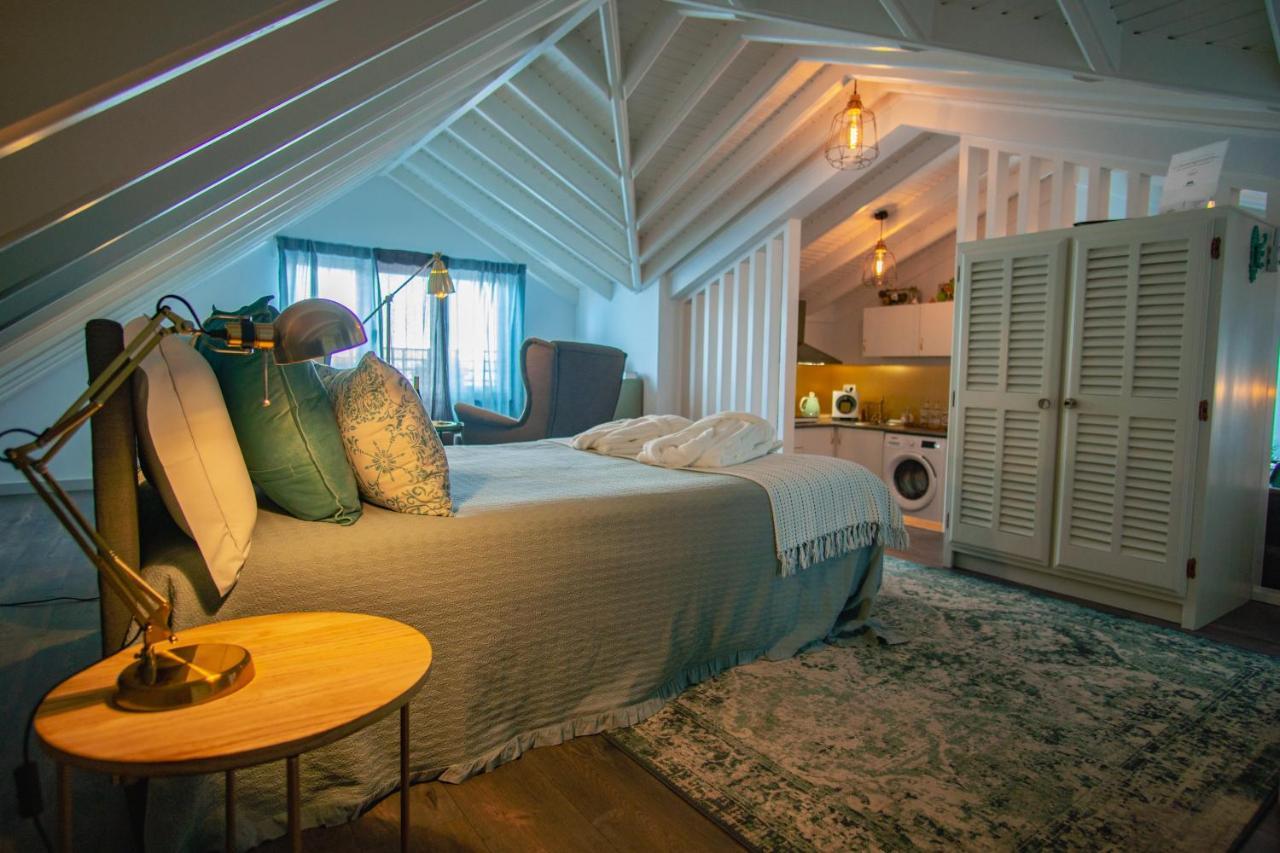 My Bed In Pico Bed & Breakfast Madalena  Luaran gambar